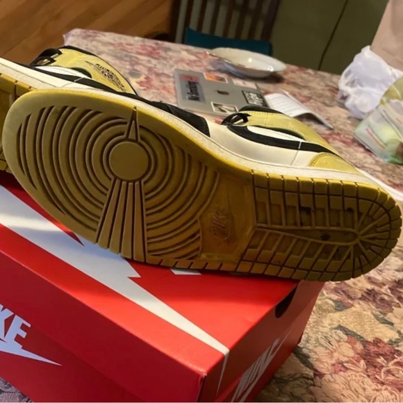 Air Jordan one yellow toe - Picture 8 of 9